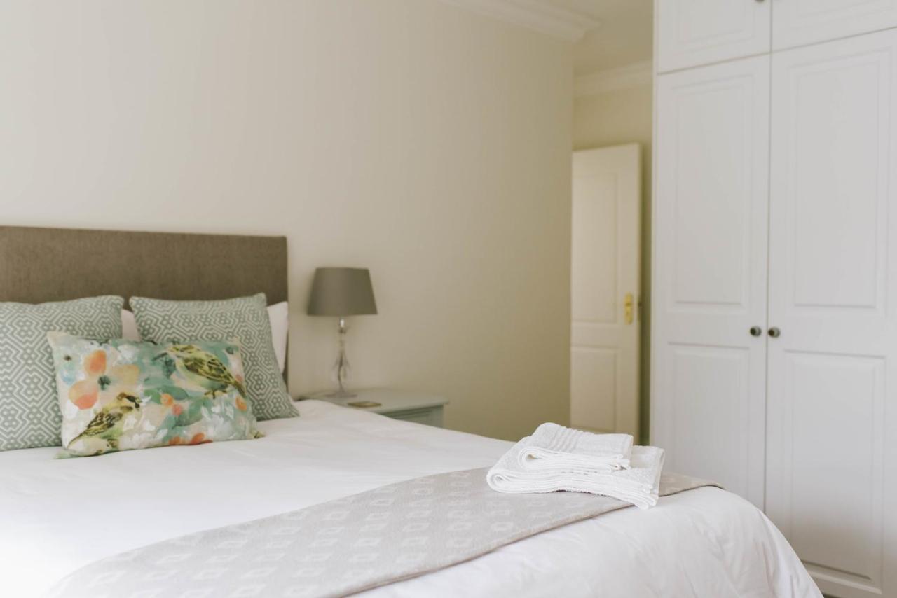 The Victorian Goose (Adults Only) Bed & Breakfast Cape Town Exterior photo